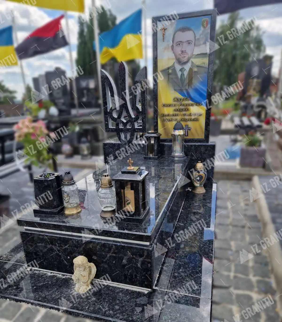 Пам'ятник для військових 19